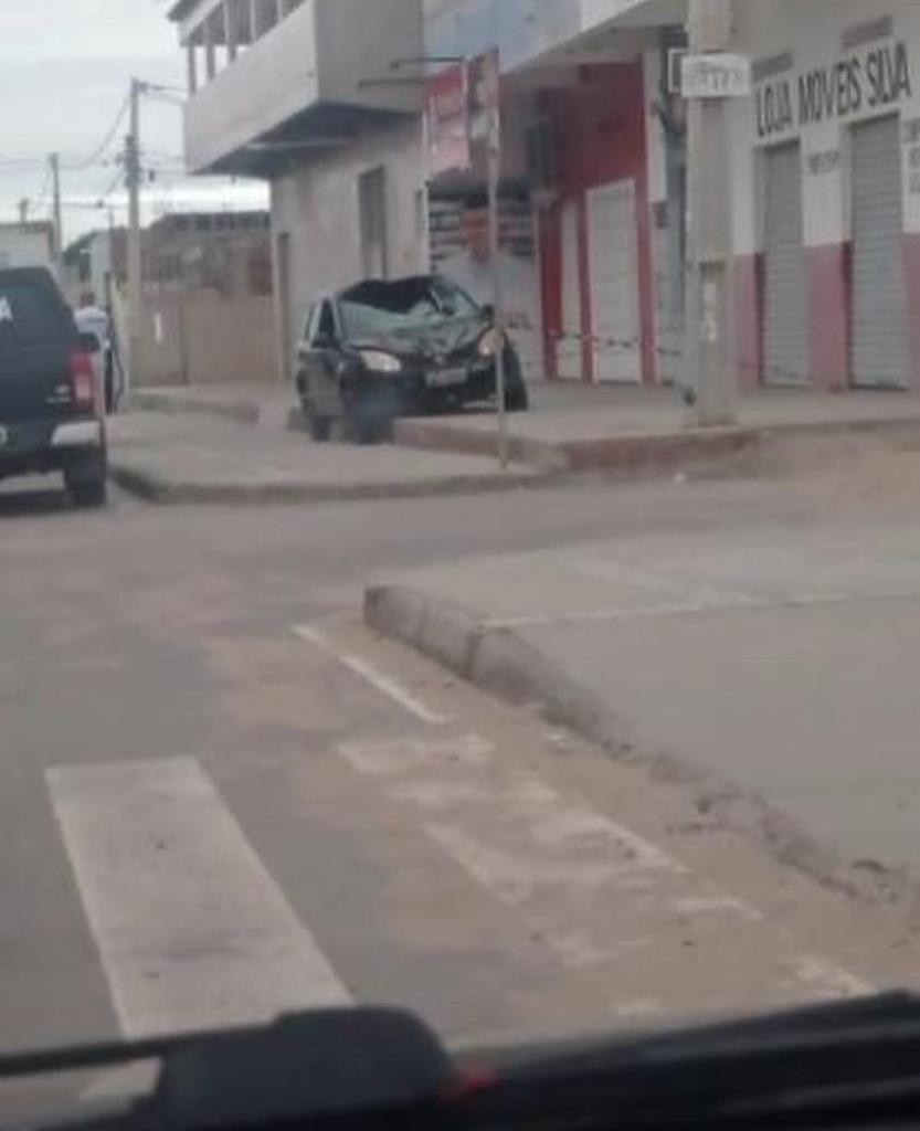 motorista-morre-apos-atropelar-cavalo-e-perder-controle-do-veiculo-no-dom-avelar-em-petrolina