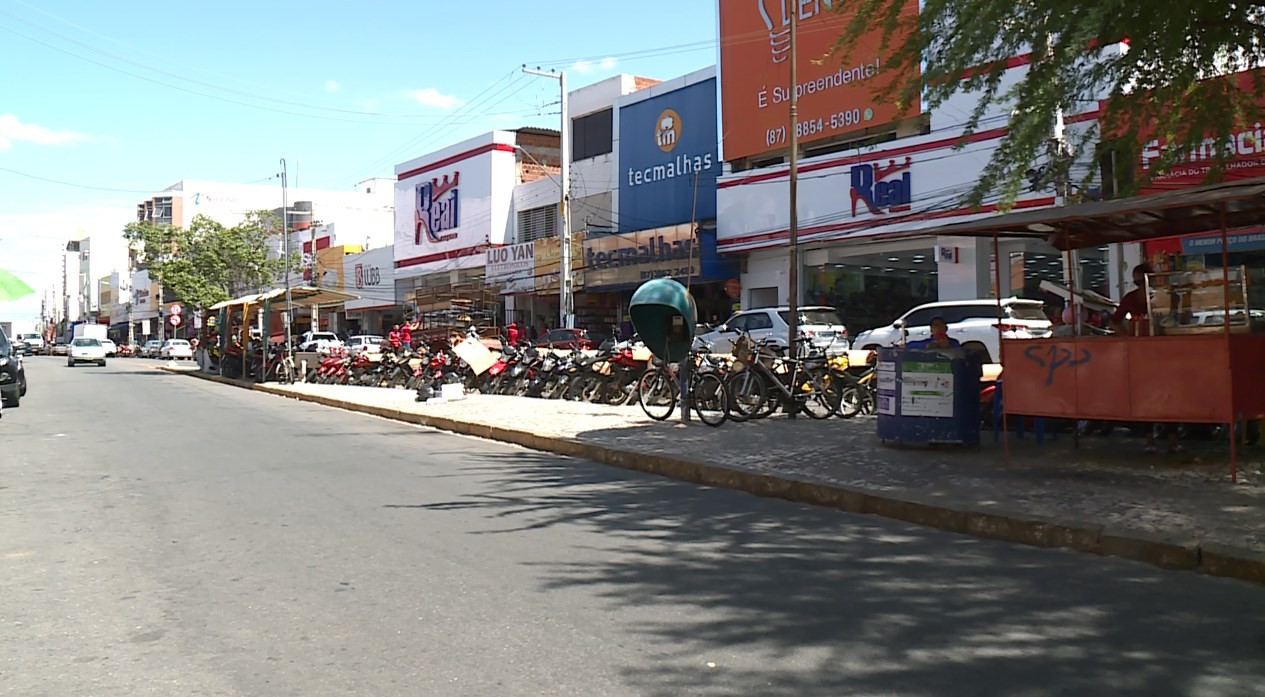 saiba-o-que-abre-e-fecha-durante-o-feriado-de-tiradentes-em-petrolina